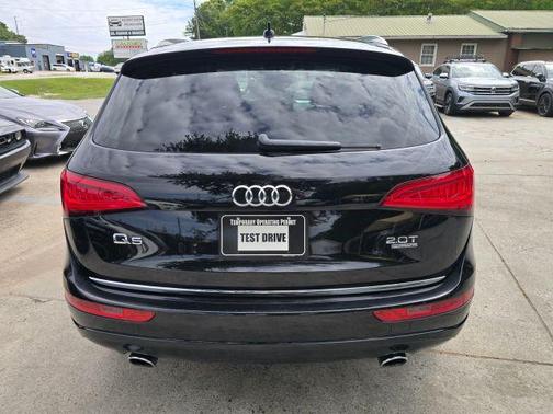 Brilliant Black 2017 Audi Q5 2.0T Premium