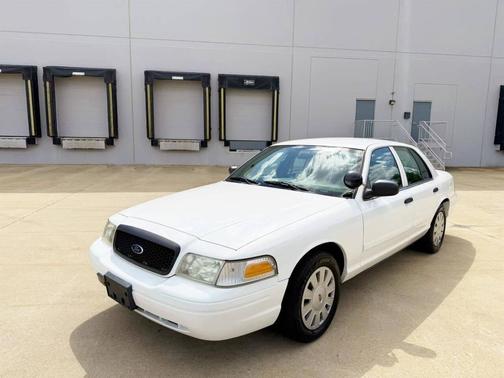 Vibrant White 2010 Ford Crown Victoria Police Interceptor