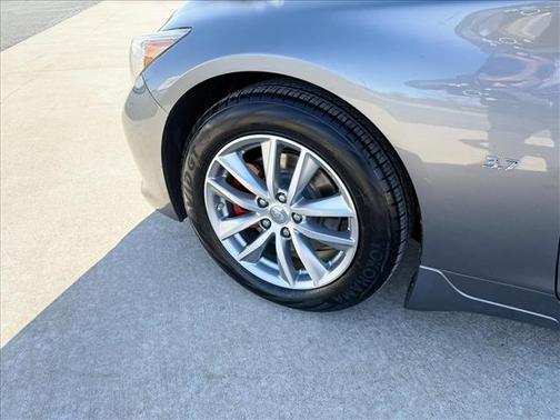 2015 INFINITI Q50 Premium