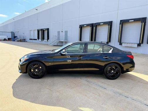 2015 INFINITI Q50 Sport