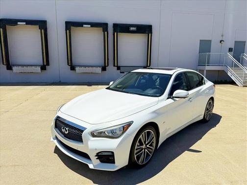 Moonlight White 2014 INFINITI Q50 Sport