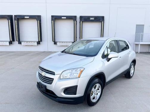 Silver Ice Metallic 2016 Chevrolet Trax LS