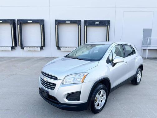 Silver Ice Metallic 2016 Chevrolet Trax LS