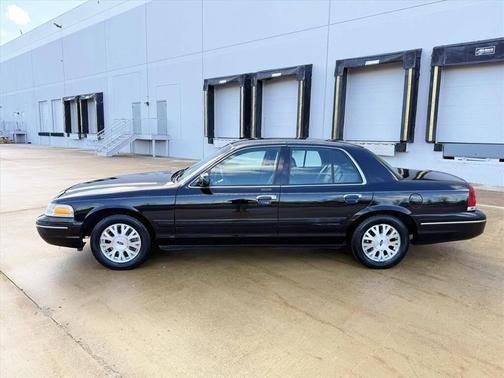 2003 Ford Crown Victoria LX