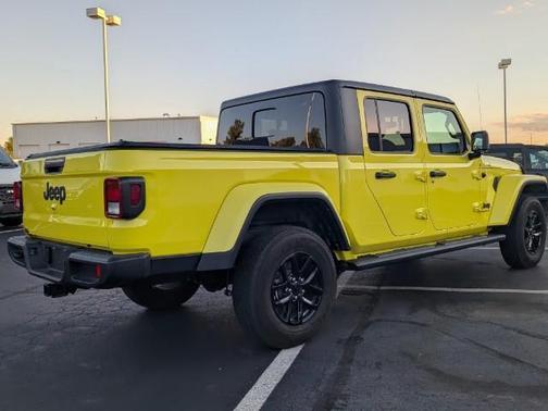 2023 Jeep Gladiator Sport S