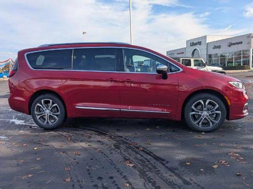 2026 Chrysler Pacifica L