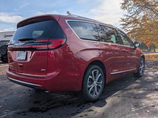 2026 Chrysler Pacifica L