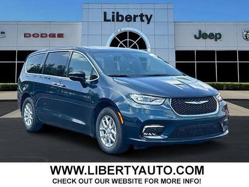 2025 Chrysler Pacifica L