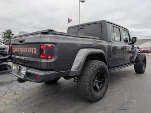 2022 Jeep Gladiator Sport S