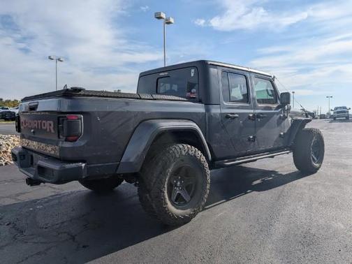 2022 Jeep Gladiator Sport S
