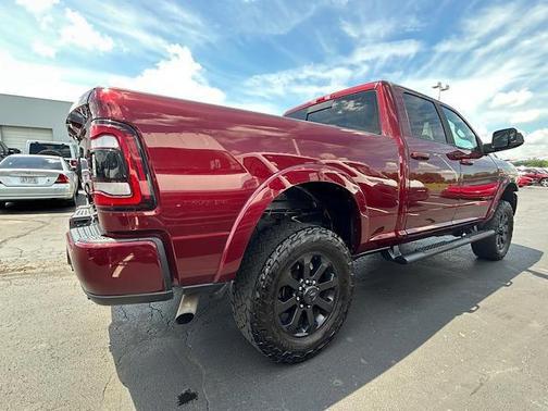2019 RAM 2500 Laramie Crew Cab 4x4 6'4' Box