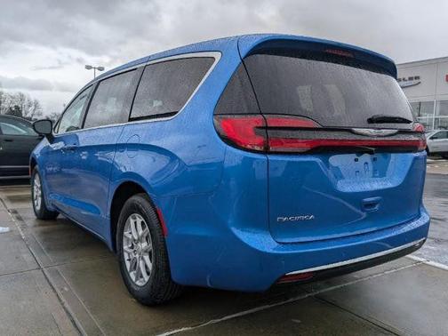2026 Chrysler Pacifica L
