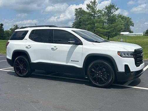 2022 GMC Acadia AWD SLE