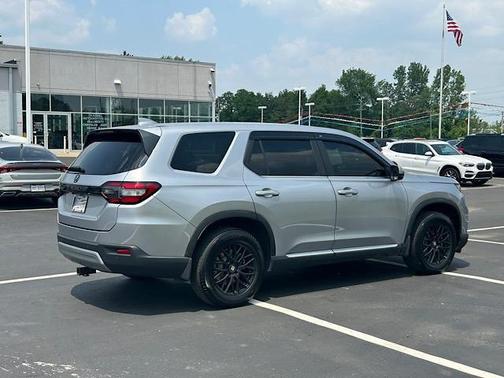 2023 Honda Pilot AWD EX-L 8 Passenger