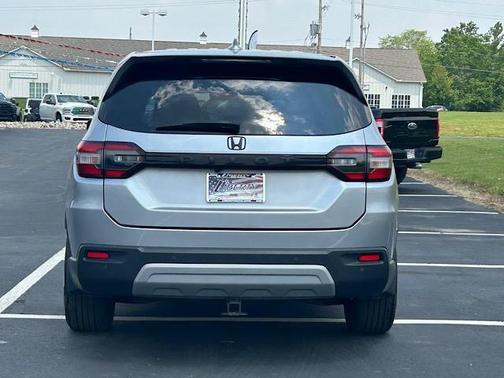 2023 Honda Pilot AWD EX-L 8 Passenger