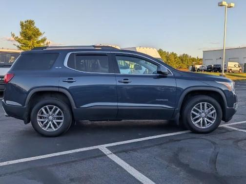 2019 GMC Acadia SLE-2