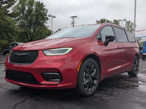 2026 Chrysler Pacifica Limited