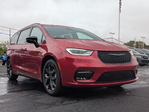 2026 Chrysler Pacifica Limited
