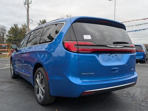 2026 Chrysler Pacifica L