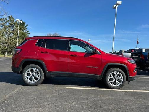 2025 Jeep Compass Latitude