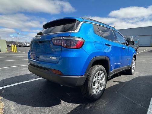 2025 Jeep Compass Latitude
