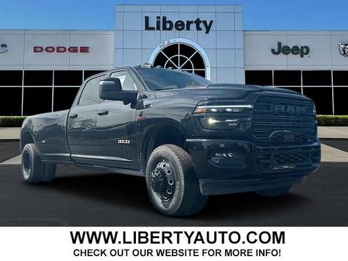 2025 RAM 3500 Laramie Crew Cab 4x4 8' Box