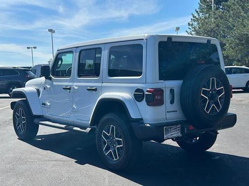 2025 Jeep Wrangler 4-Door Sahara 4x4