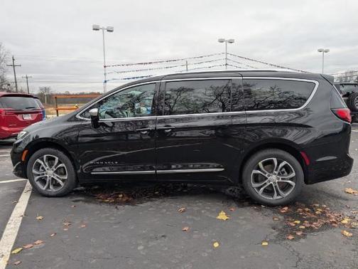 2026 Chrysler Pacifica L