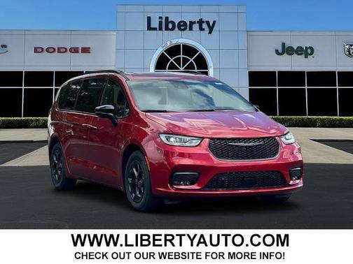 2025 Chrysler Pacifica Hybrid Premium S Appearance Pkg