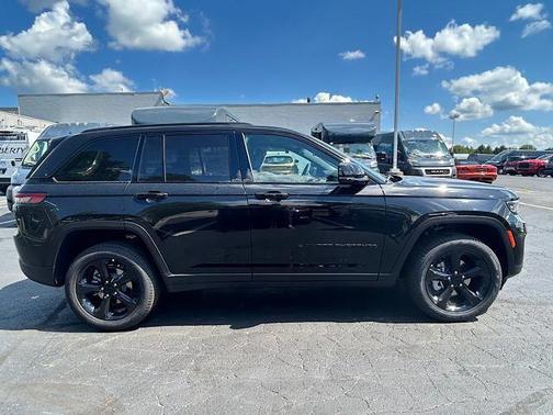 2025 Jeep Grand Cherokee Limited X