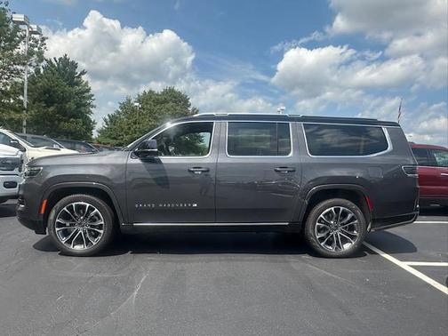 2024 Jeep Grand Wagoneer L Series III 4x4