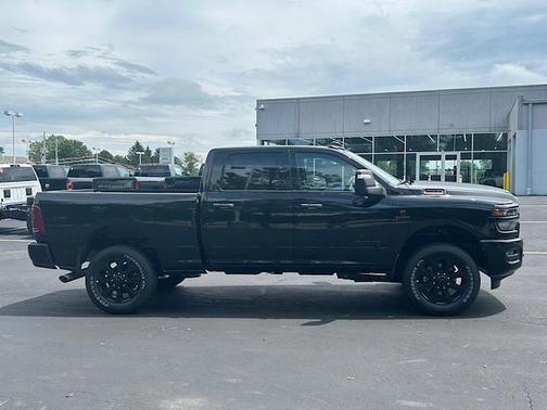 2025 RAM 2500 Big Horn Crew Cab 4x4 6'4' Box