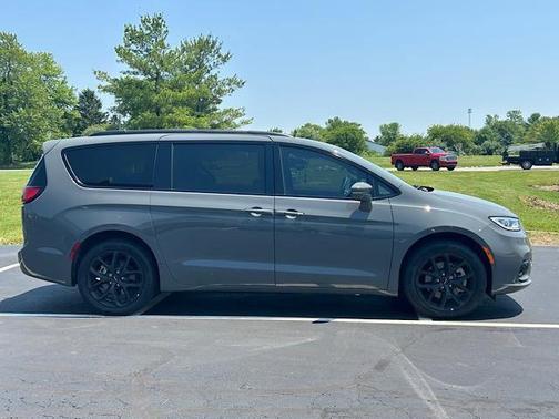 2022 Chrysler Pacifica Limited