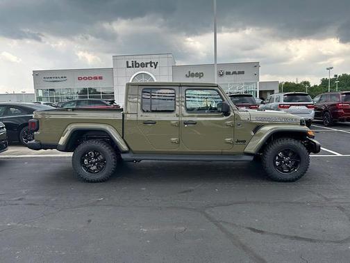 2025 Jeep Gladiator High Tide