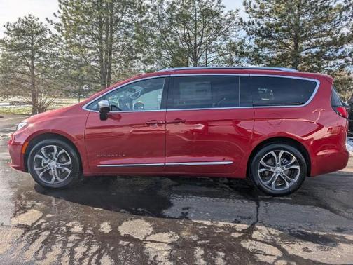 2026 Chrysler Pacifica L