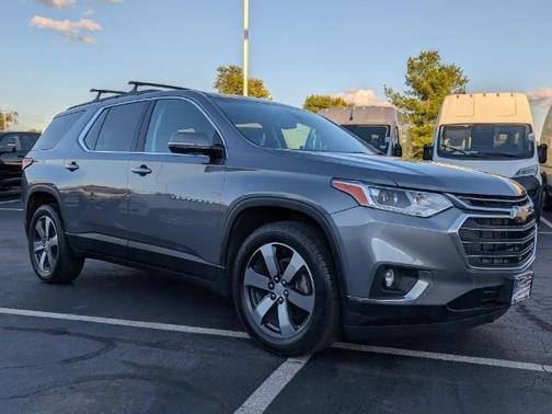 2020 Chevrolet Traverse LT Leather