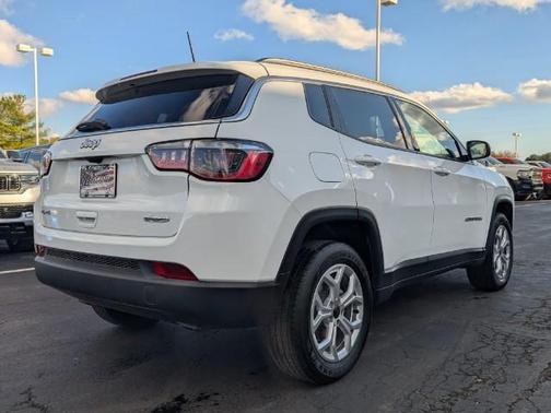 2025 Jeep Compass Latitude