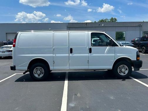 2023 Chevrolet Express 2500 RWD 2500 Regular Wheelbase WT