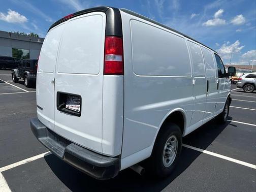 2023 Chevrolet Express 2500 RWD 2500 Regular Wheelbase WT