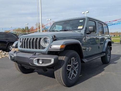 2026 Jeep Wrangler 4-Door Sahara 4x4