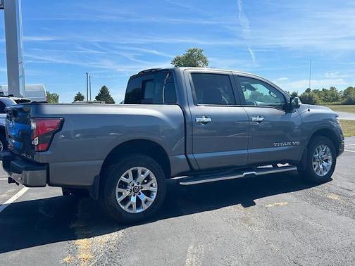 2020 Nissan Titan SL