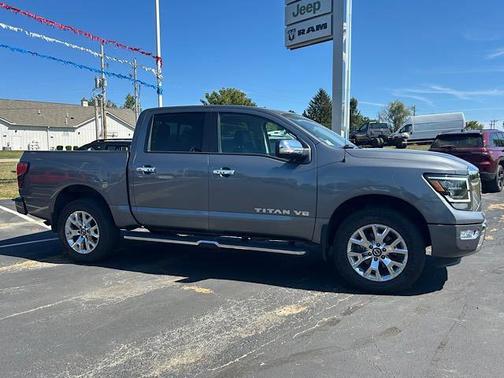 2020 Nissan Titan SL