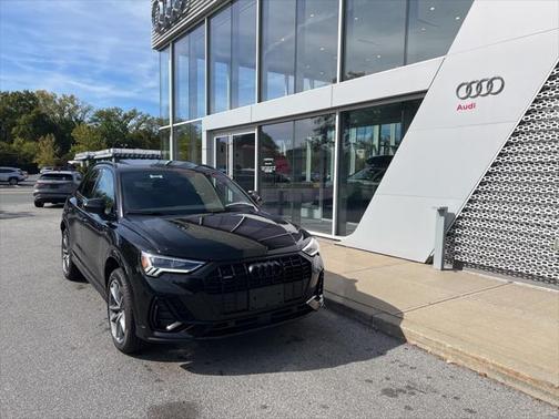 2025 Audi Q3 Premium 45 TFSI S line quattro Tiptronic