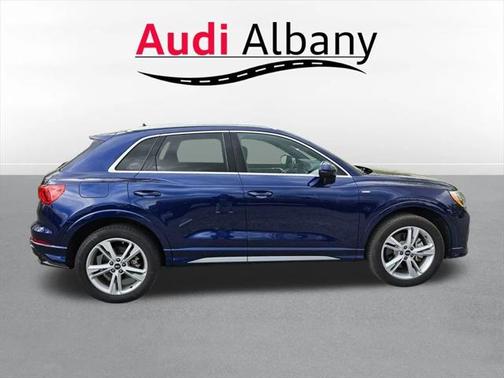 2022 Audi Q3 Premium 45 TFSI S line quattro Tiptronic