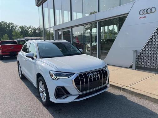2025 Audi Q3 Premium 45 TFSI S line quattro Tiptronic