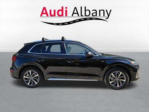 2022 Audi Q5 Premium Plus 45 TFSI S line quattro S tronic