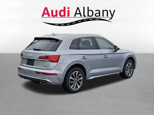 2025 Audi Q5 45 S line Premium Plus