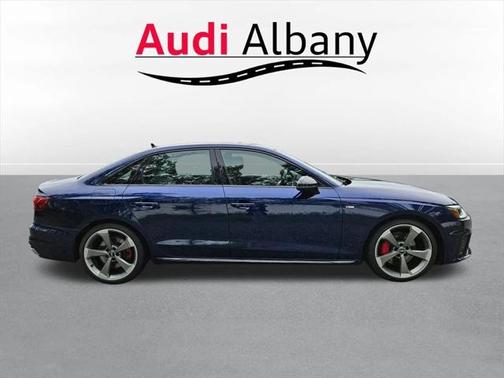 2022 Audi A4 Premium Plus 45 TFSI S line quattro S tronic