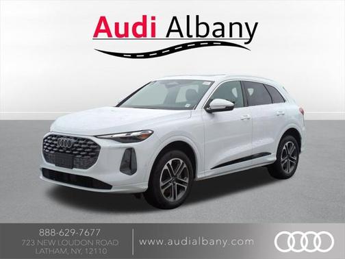 2025 Audi Q5 Premium TFSI quattro S tronic