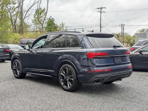 2025 Audi Q7 55 Premium Plus
